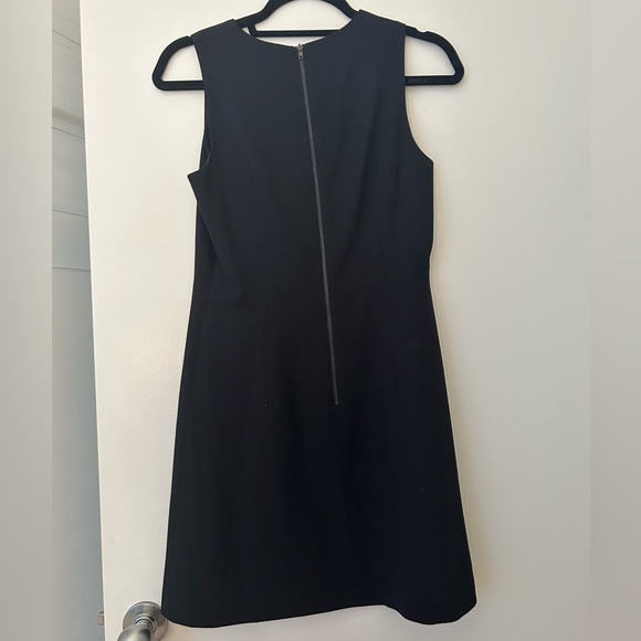 NWOT Theory Arila quartet shift dress - Picture 3 of 4